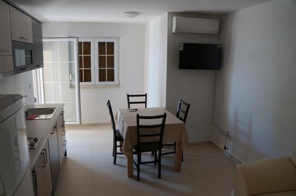 Apartments Karlo 巴什卡沃达 客房 照片