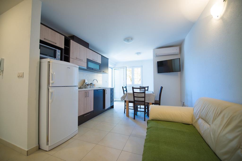 Apartments Karlo 巴什卡沃达 客房 照片
